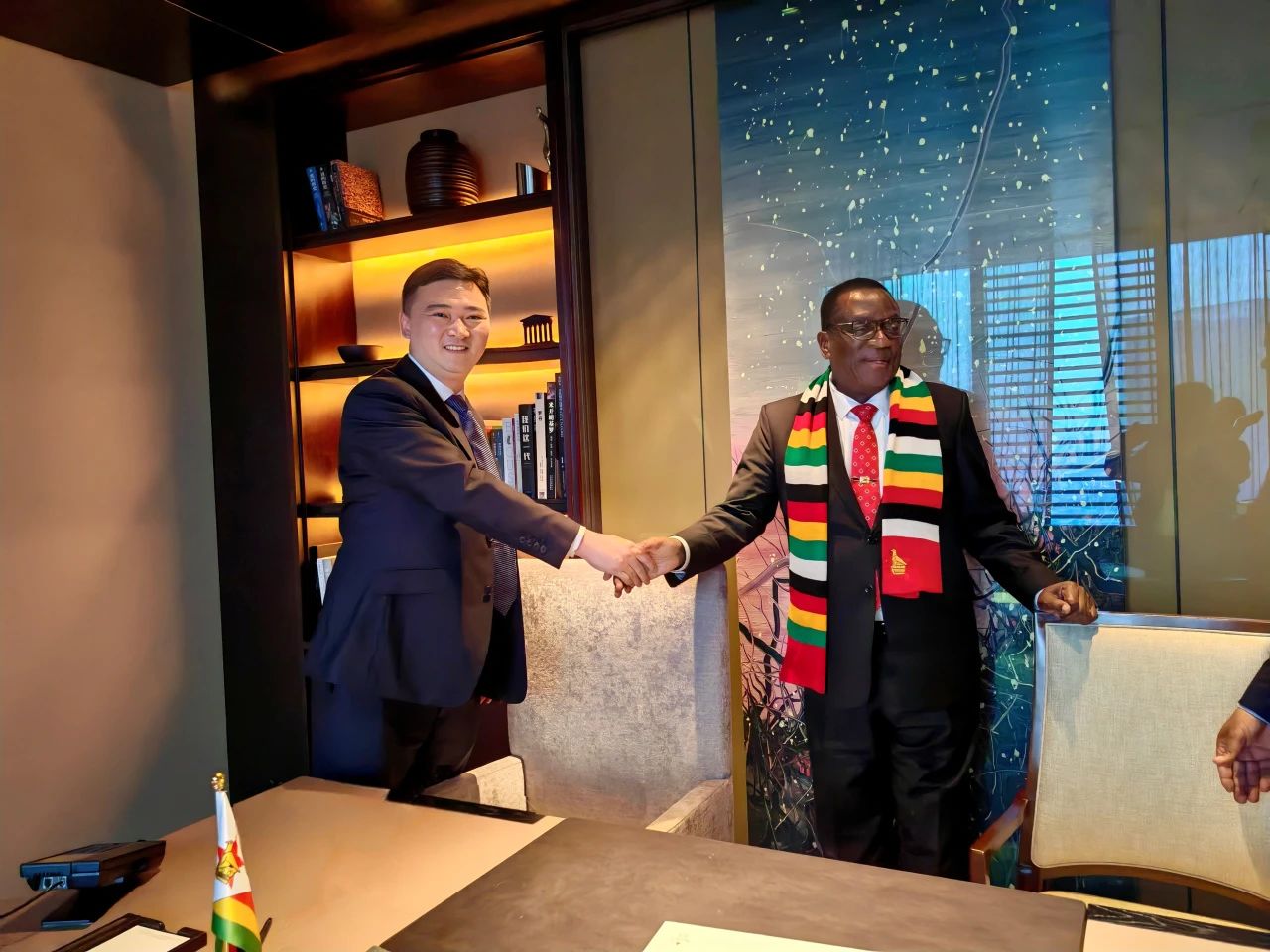 Building High-Quality China-Africa Cooperation Together – President of Zimbabwe Witnesses AGRIFAM Signing Ceremony
